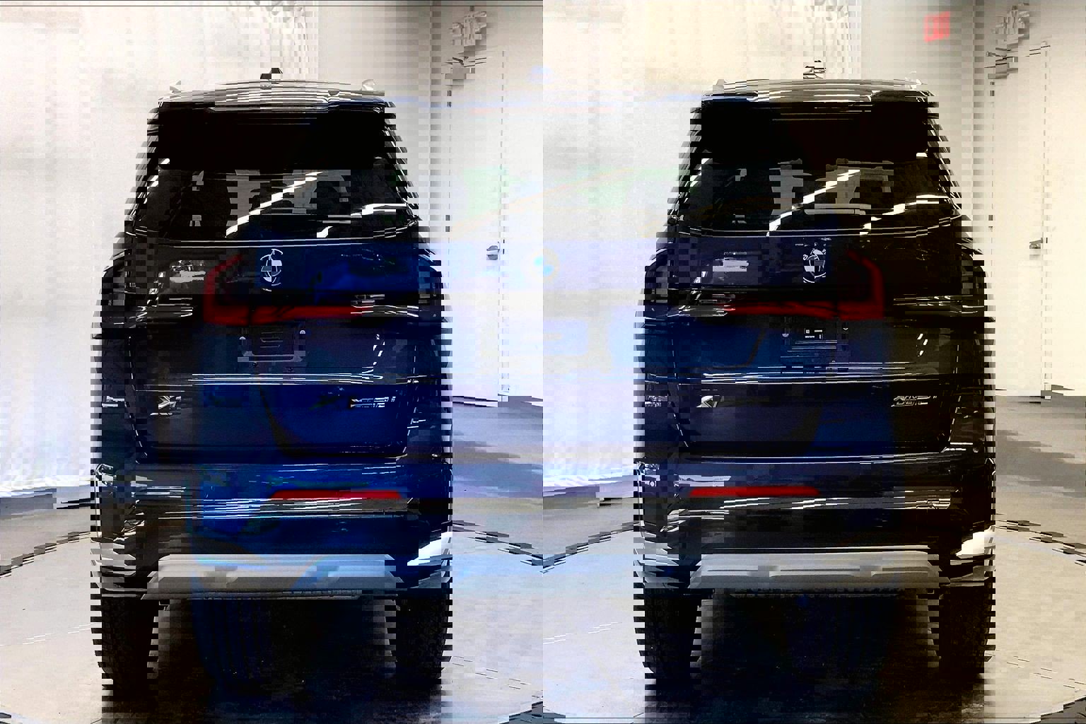 Used 2025 BMW X1 xDrive28i w/ Premium Package image 3