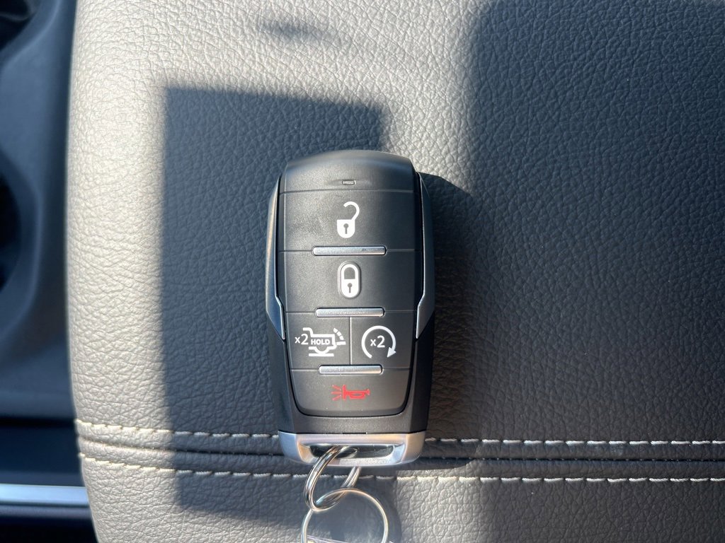 New 2026 RAM 1500 4x4 Crew Cab image 46