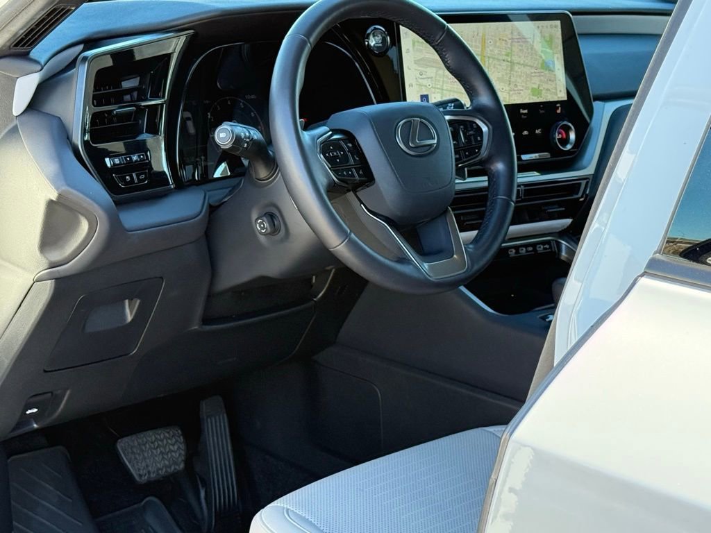 Used 2024 Lexus TX 350 FWD image 8