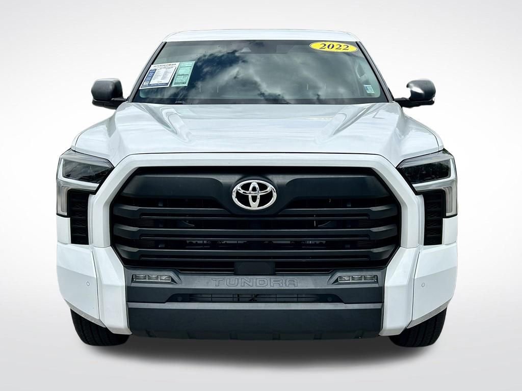 Used 2022 Toyota Tundra SR5 w/ SR5 Convenience Package AWD/4WD image 2