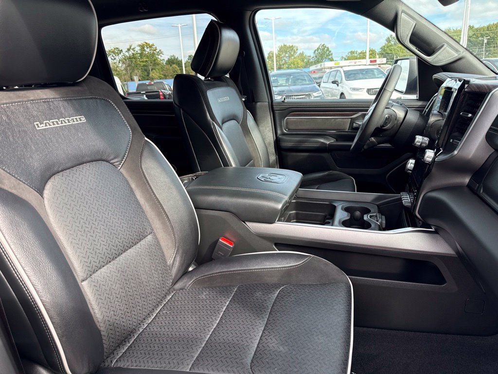 Used 2026 RAM 1500 Laramie AWD/4WD image 28