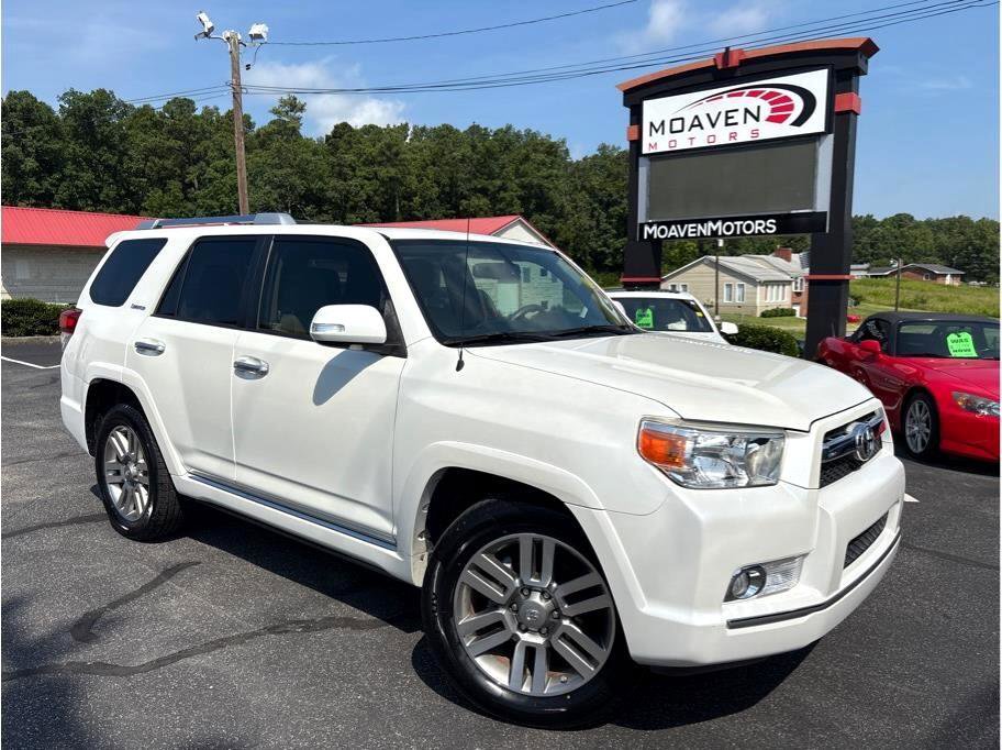Used 2013 Toyota 4Runner SR5 image 1
