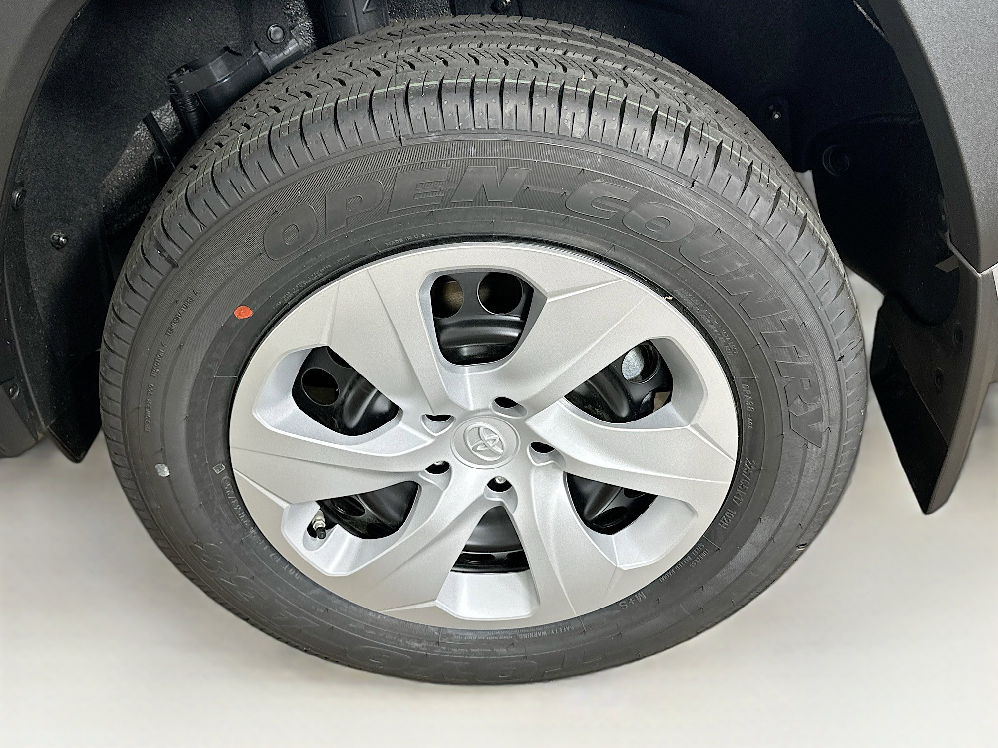 Used 2025 Toyota RAV4 LE image 11