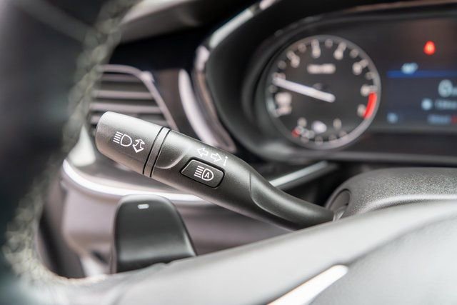 Used 2021 Buick Envision Preferred image 21