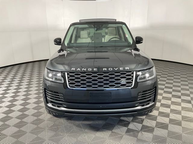 Used 2018 Land Rover Range Rover Supercharged image 2