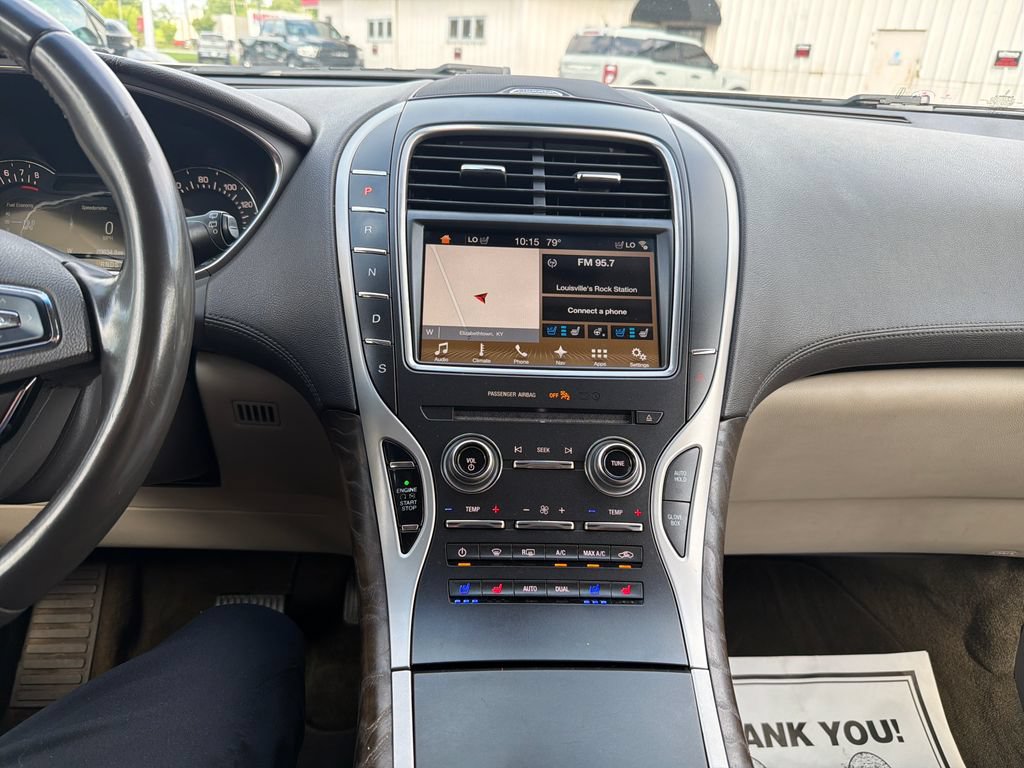 Used 2018 Lincoln MKX Reserve w/ Lincoln MKX Climate Package FWD image 20