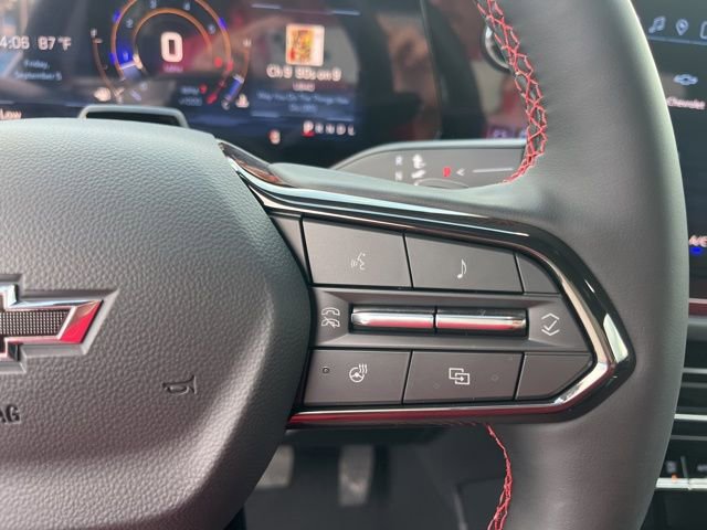 New 2026 Chevrolet Traverse RS w/ LPO, Floor Liner Package FWD image 23