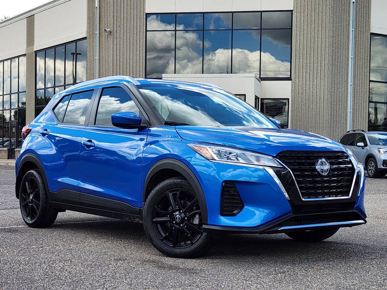 Used 2024 Nissan Kicks SV FWD image 26