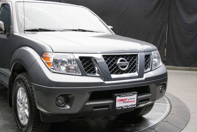 Used 2020 Nissan Frontier SV image 3