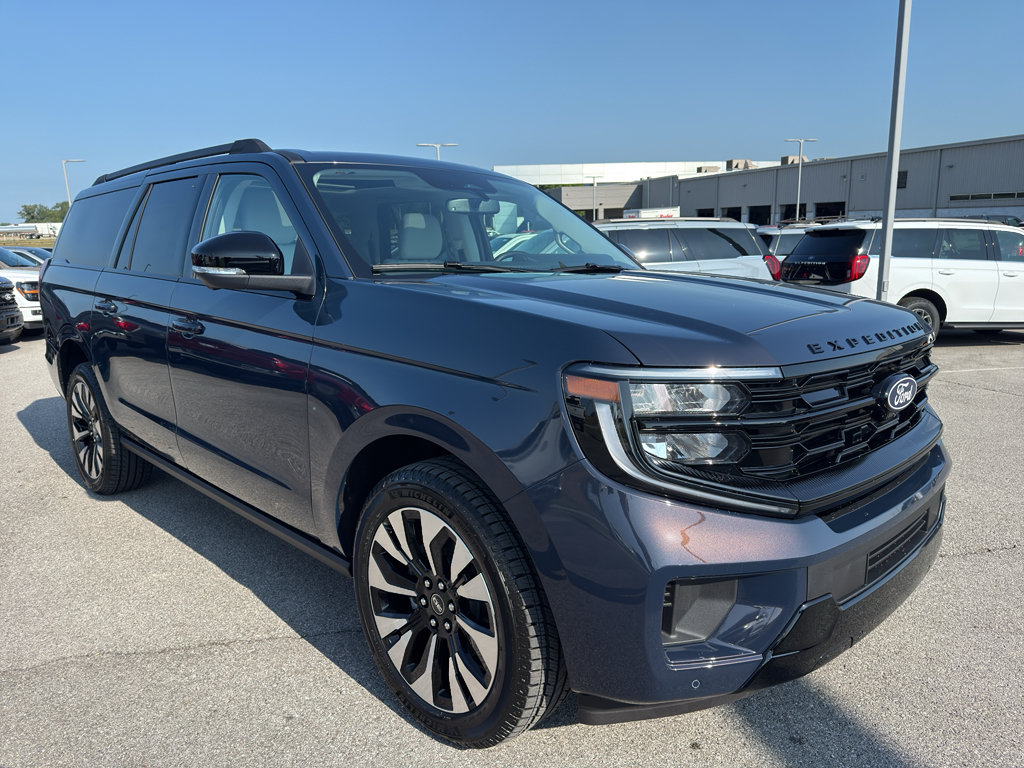 New 2027 Ford Expedition Max Platinum AWD/4WD image 3