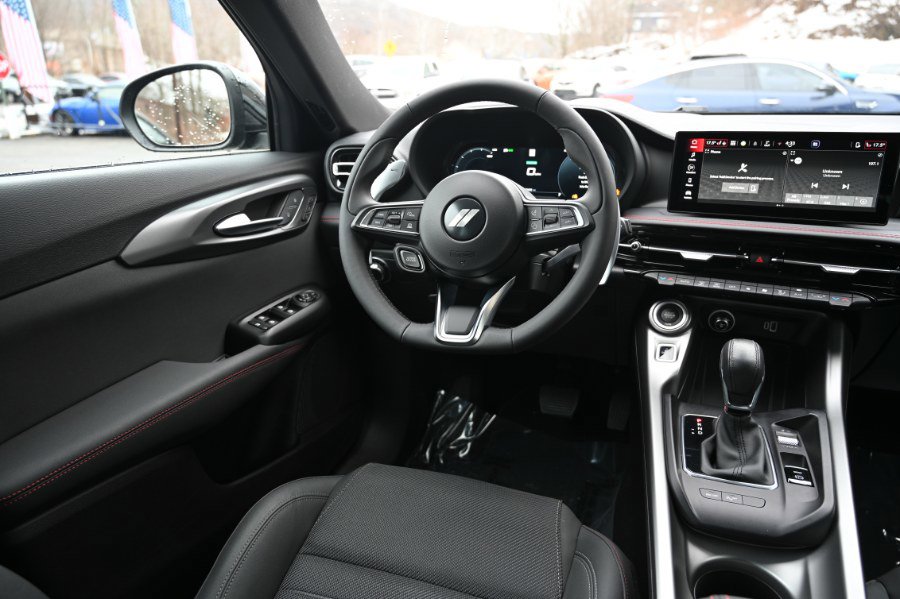 Used 2024 Dodge Hornet R/T w/ R/T Blacktop Package image 11