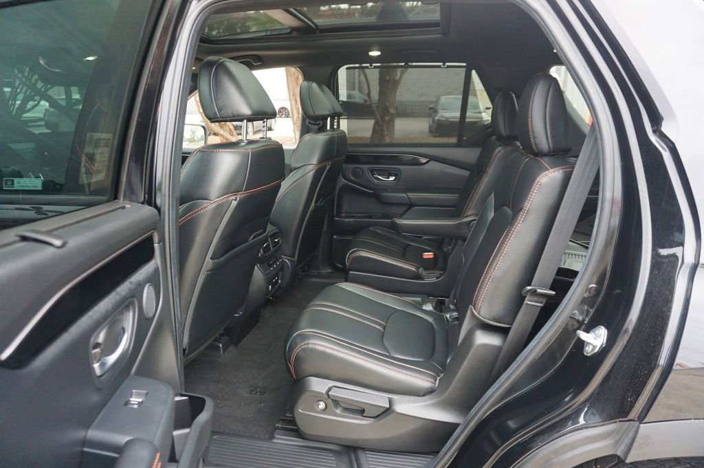 Used 2024 Honda Pilot TrailSport image 16