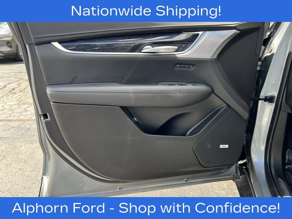 Used 2023 Cadillac XT5 Premium Luxury w/ Technology Package AWD/4WD image 11