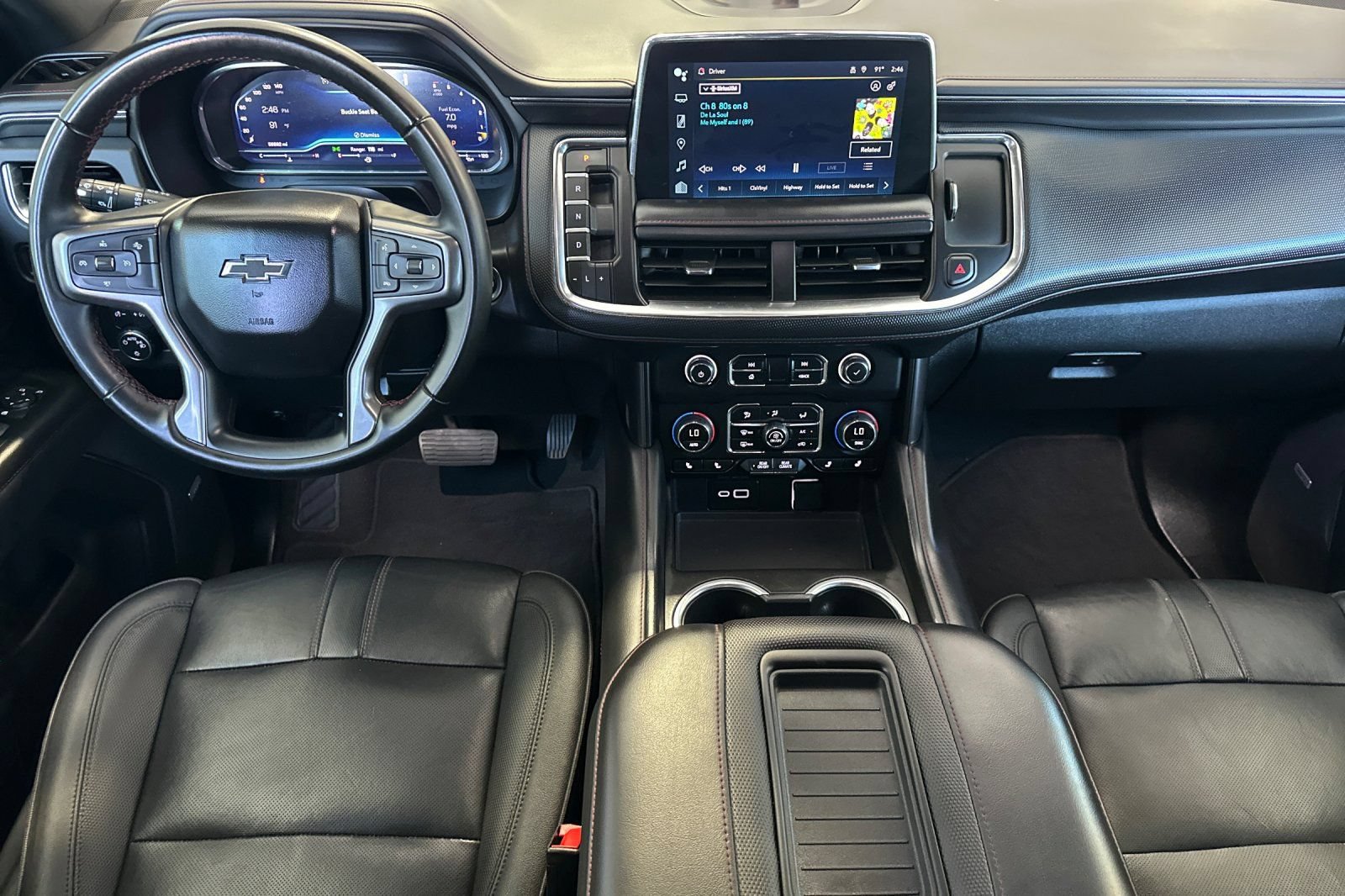 Used 2024 Chevrolet Suburban RST RWD image 13