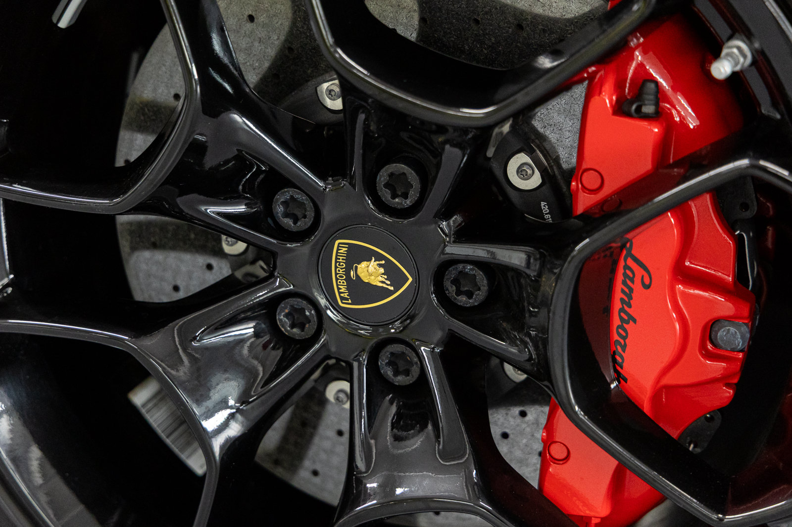 Used 2017 Lamborghini Huracan LP 610-4 AWD/4WD image 26