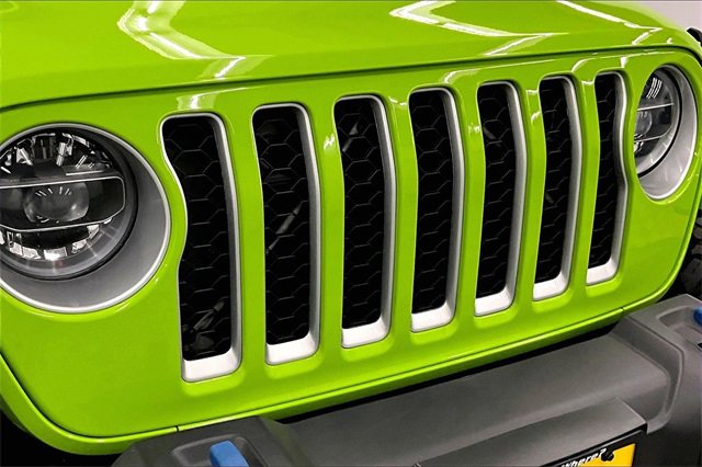 Used 2021 Jeep Wrangler Unlimited Sahara w/ Safety Group image 27