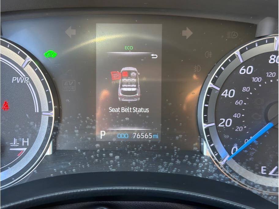 Used 2020 Toyota Highlander LE FWD image 9