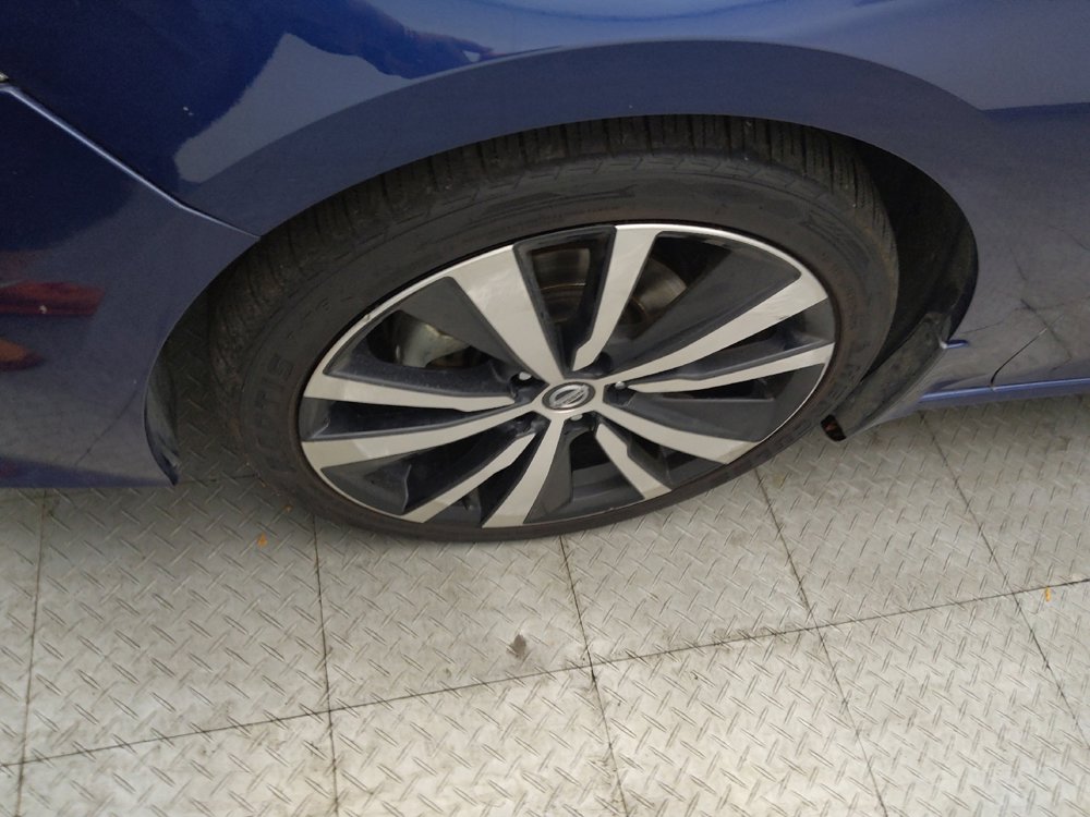 Used 2021 Nissan Altima 2.5 SR w/ SR Premium Package image 31