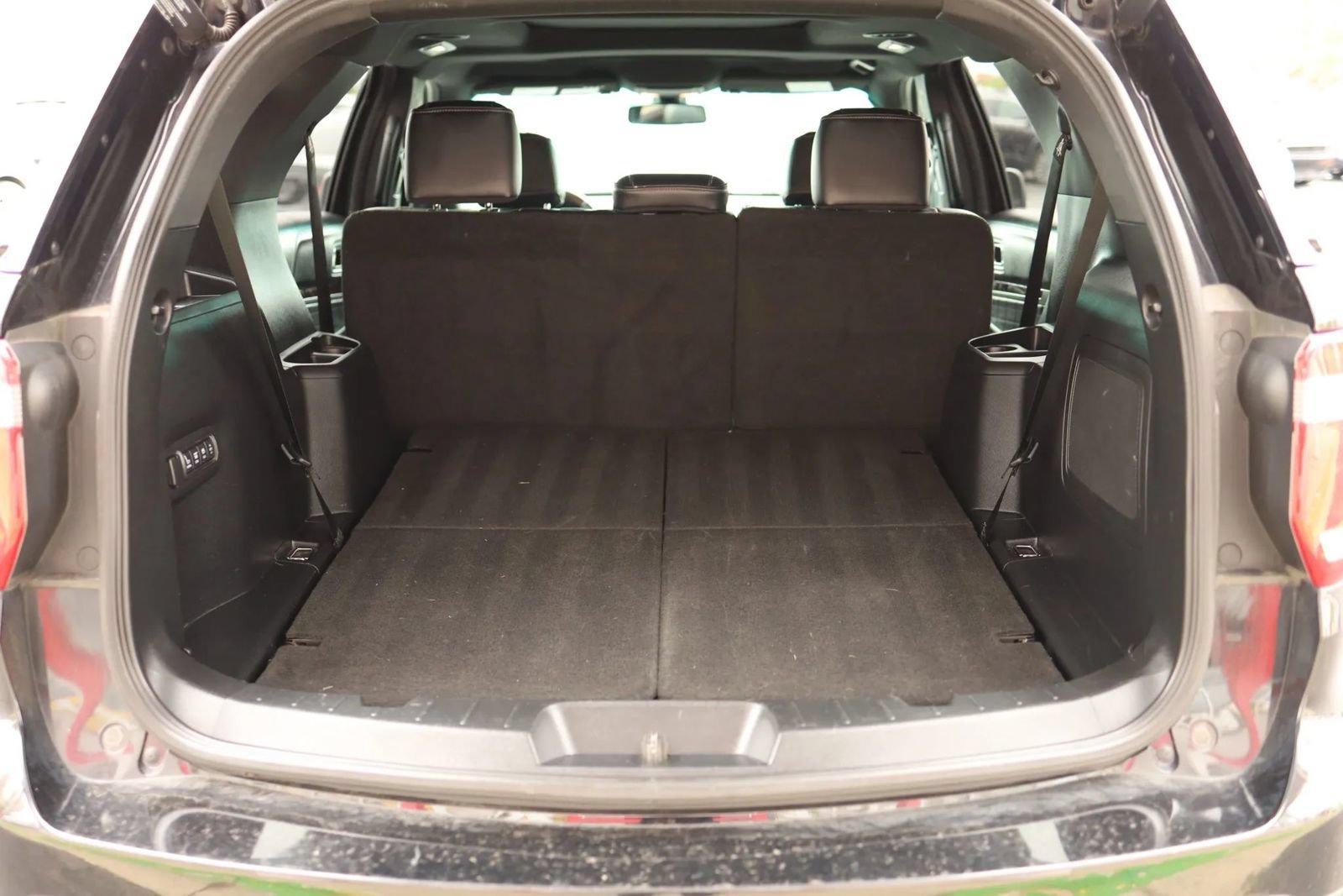 Used 2016 Ford Explorer Platinum AWD/4WD image 39