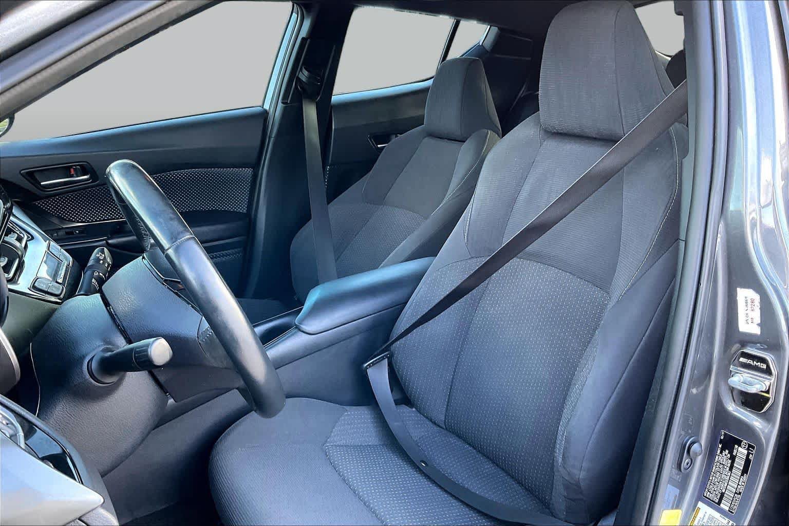 Used 2018 Toyota C-HR XLE FWD image 7