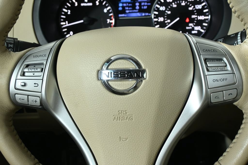 Used 2016 Nissan Altima 2.5 SL w/ Moonroof Package FWD image 19
