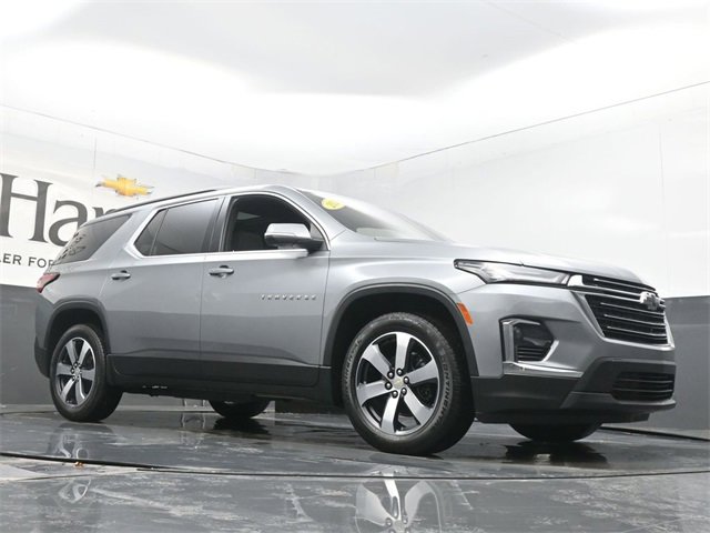 Used 2023 Chevrolet Traverse LT w/ LT Premium Package image 2