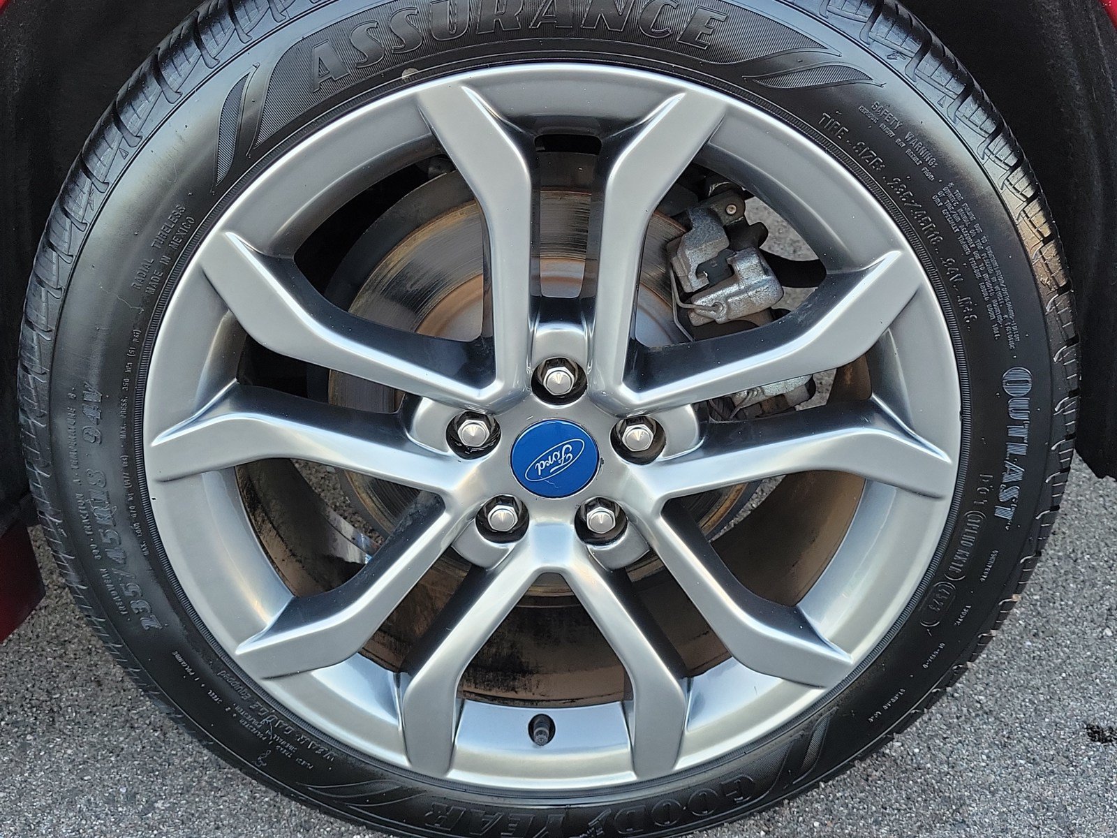 Used 2019 Ford Fusion SEL FWD image 12