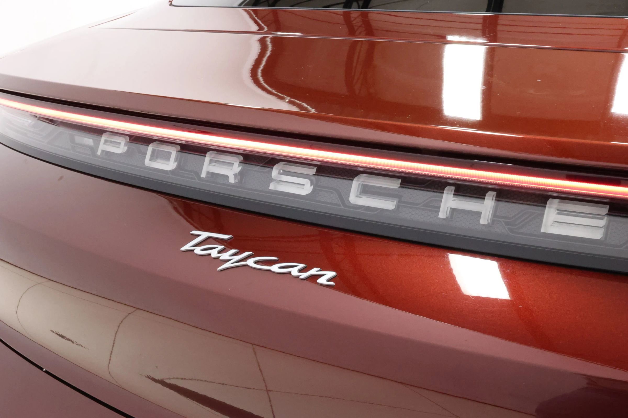 Used 2022 Porsche Taycan image 82