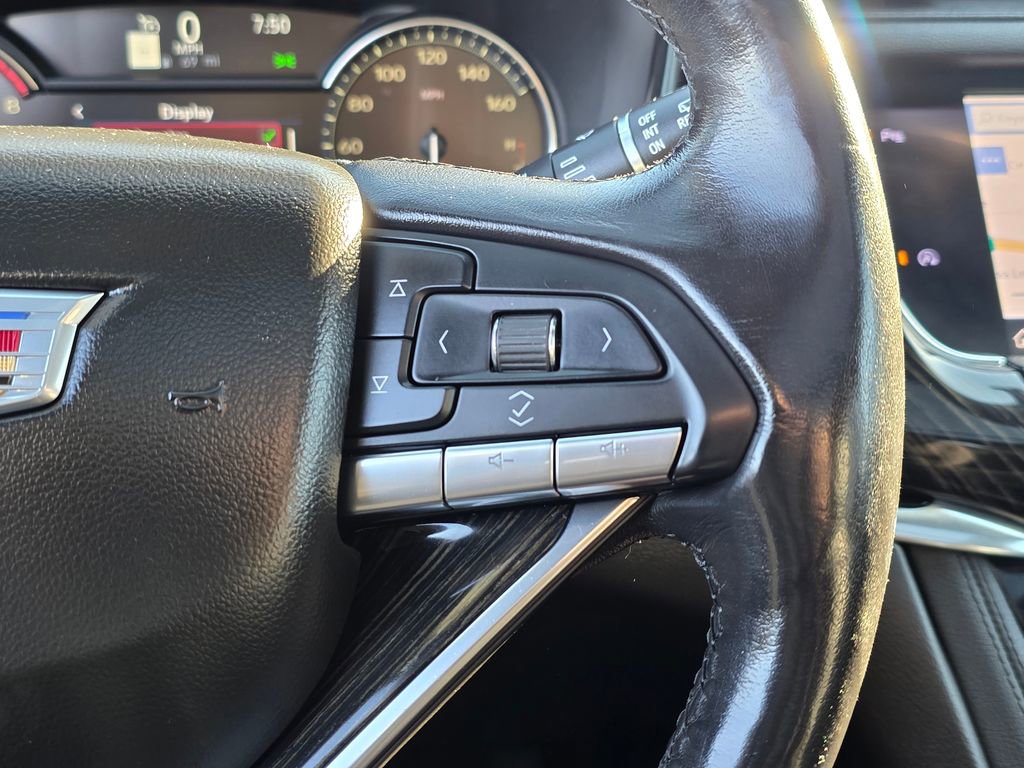 Used 2020 Cadillac XT6 Premium Luxury image 32