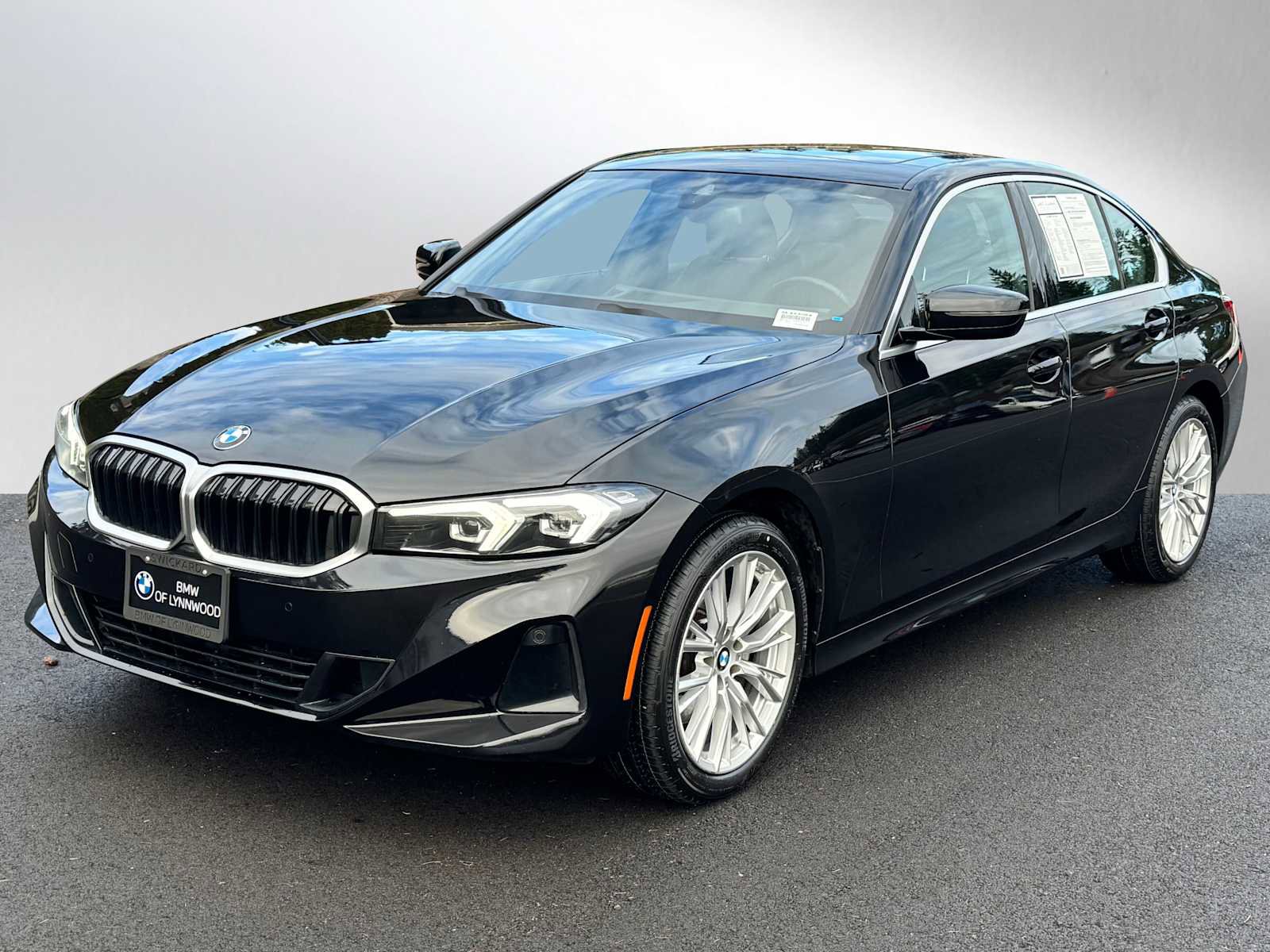 Used 2024 BMW 330i xDrive 330i xDrive image 7