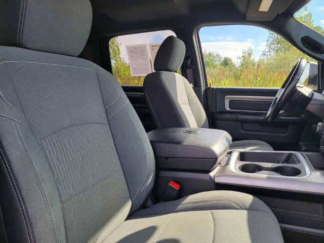 Used 2022 RAM 1500 Warlock AWD/4WD image 16