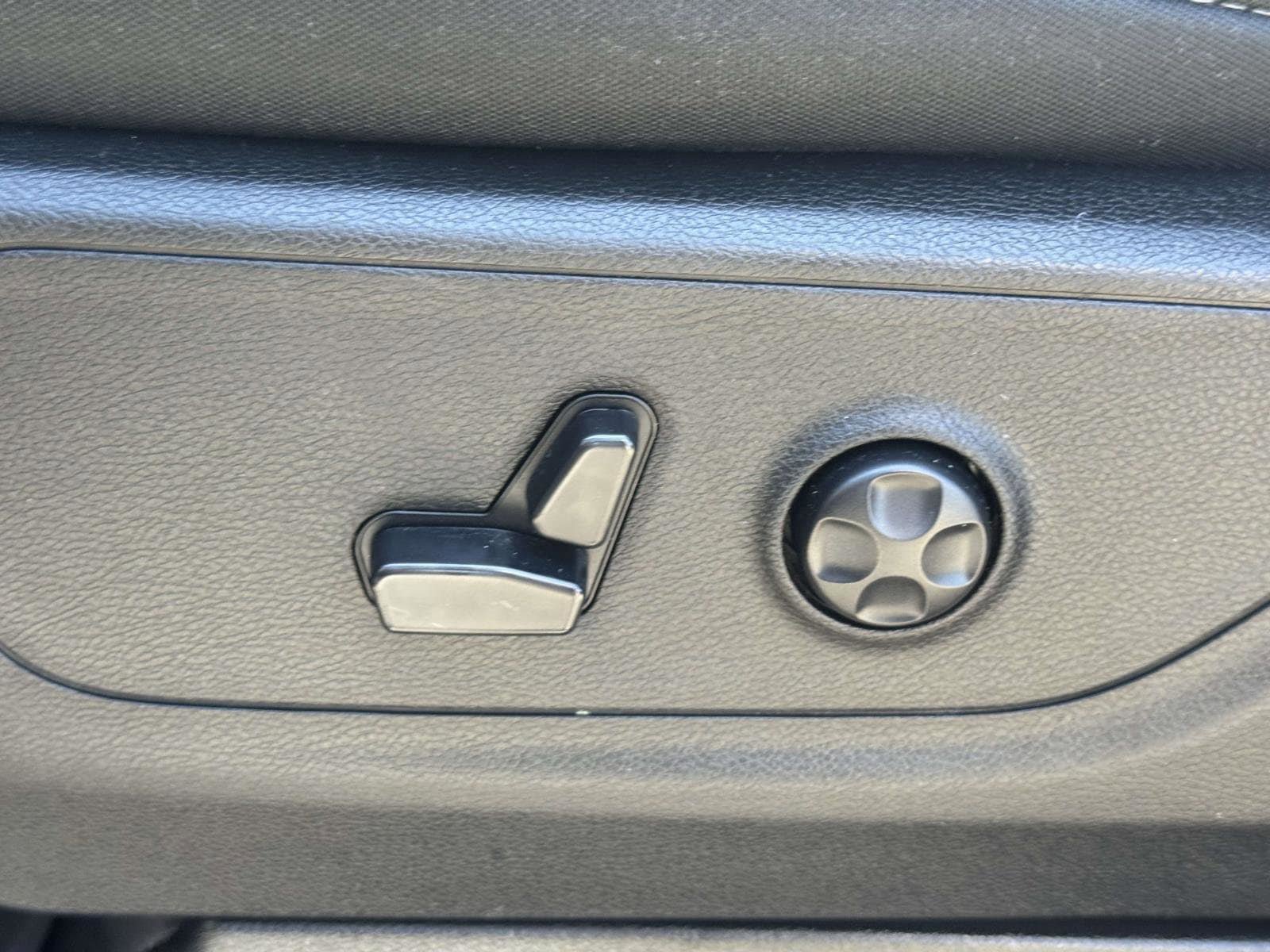 Used 2019 RAM 1500 Big Horn AWD/4WD image 18