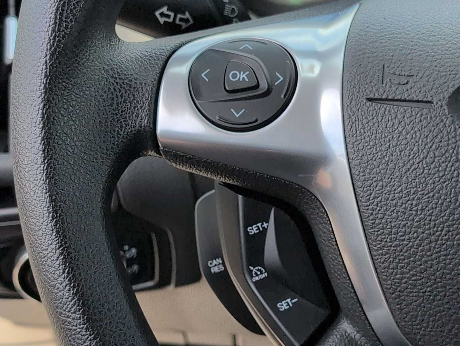 Used 2014 Ford Focus SE w/ SE Winter Package FWD image 22