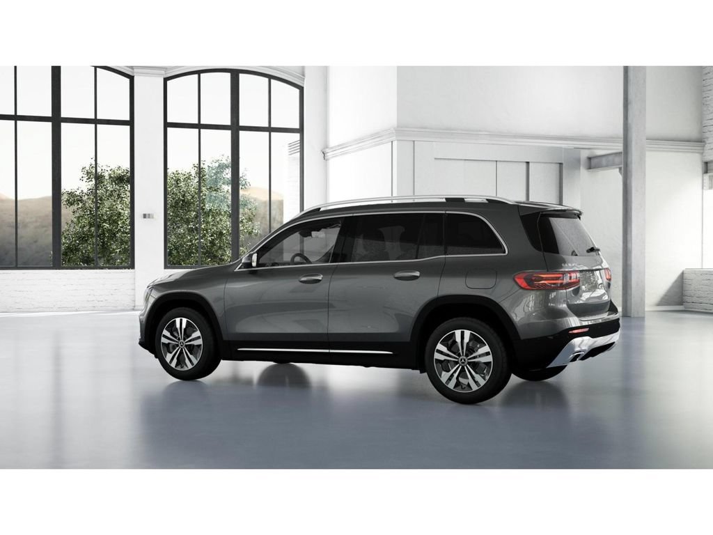 Used 2026 Mercedes-Benz GLB 250 4MATIC image 31