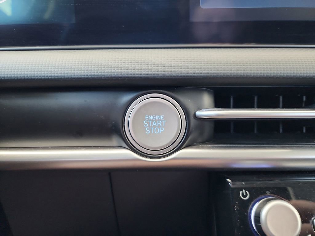 Used 2025 Hyundai Tucson SEL FWD image 25