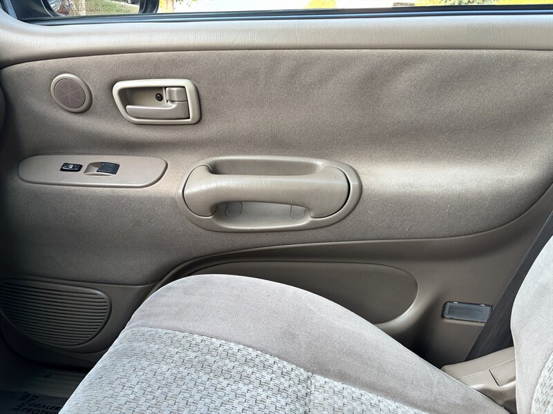 Used 2004 Toyota Tundra SR5 AWD/4WD image 23