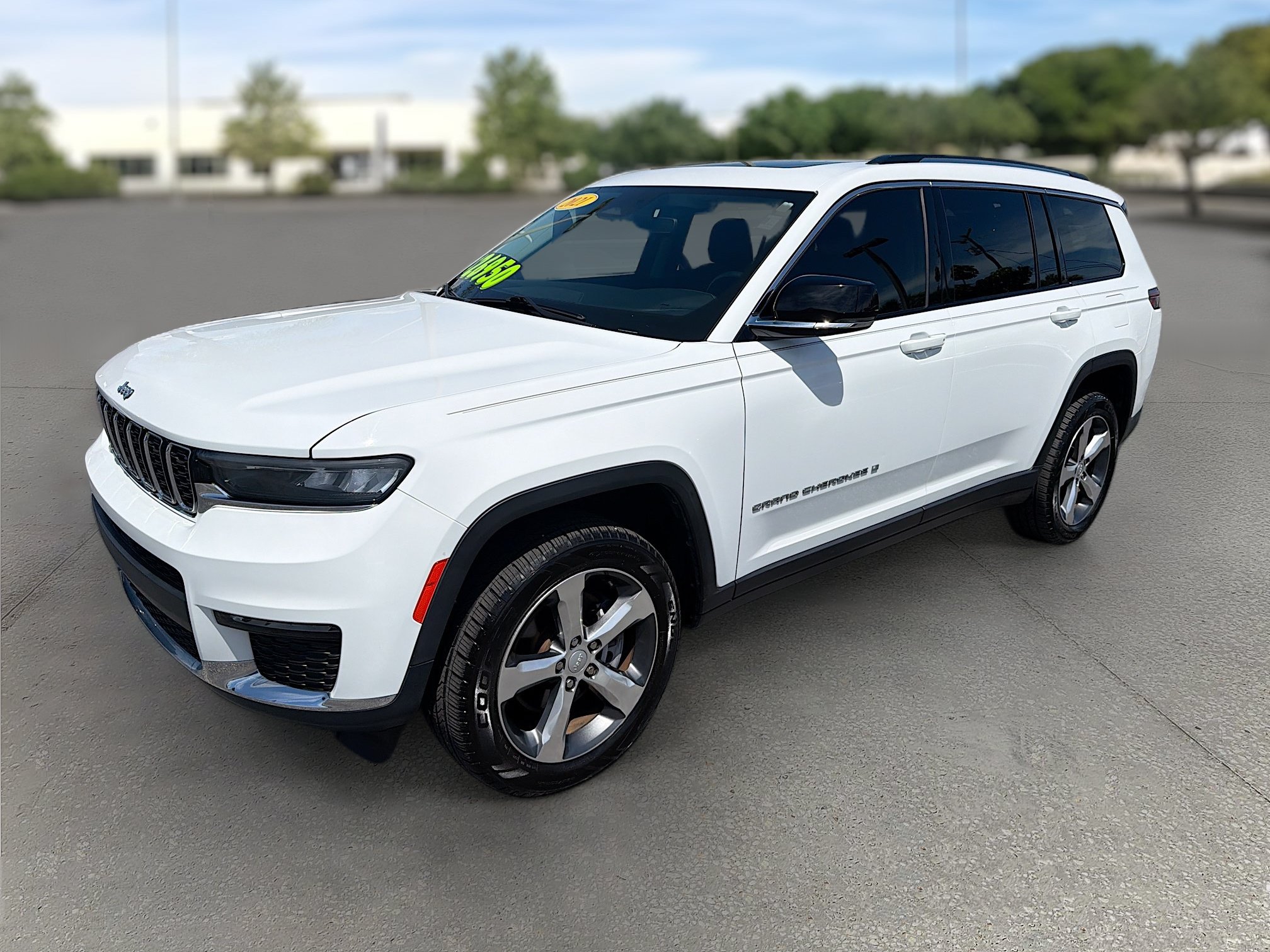 Used 2021 Jeep Grand Cherokee L Limited RWD image 3