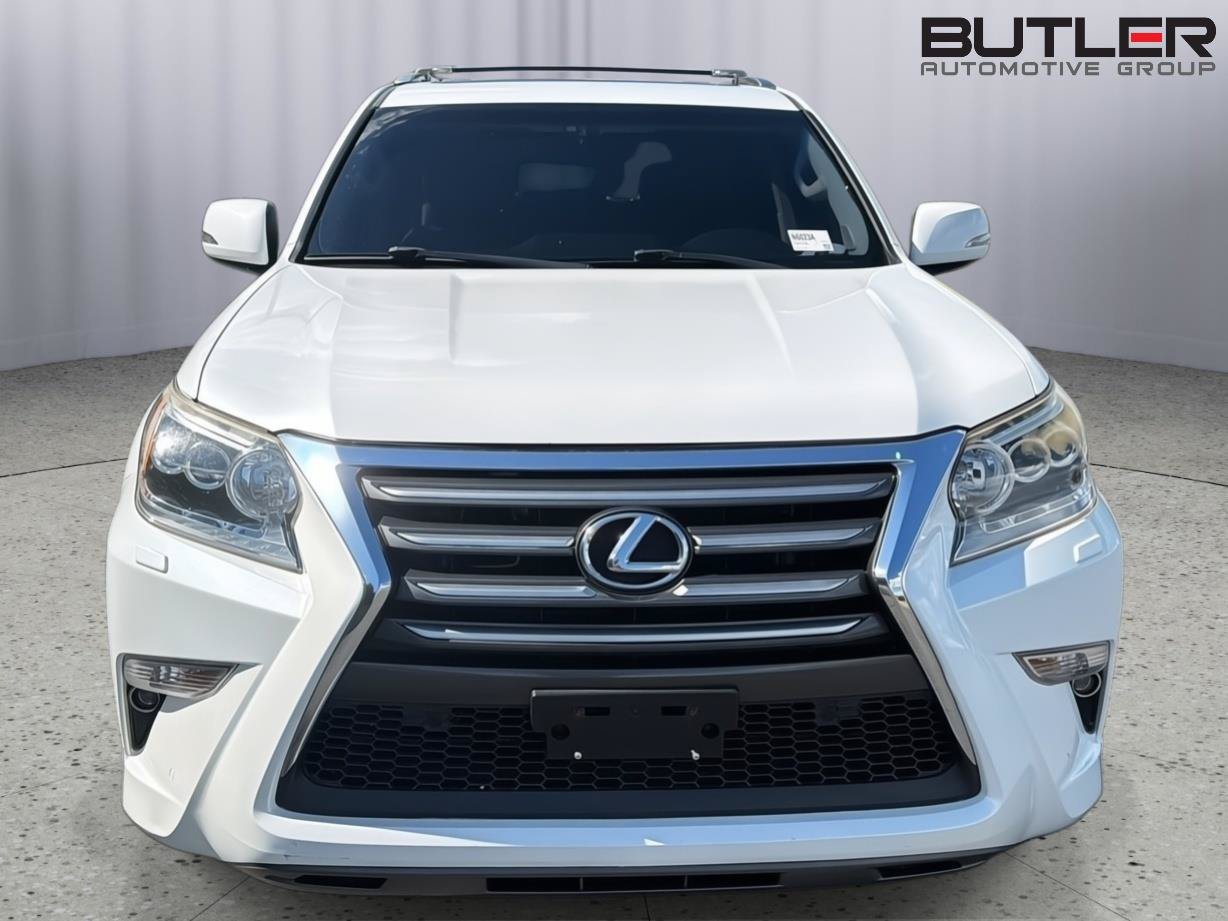 Used 2015 Lexus GX 460 w/ Premium Package AWD/4WD image 9