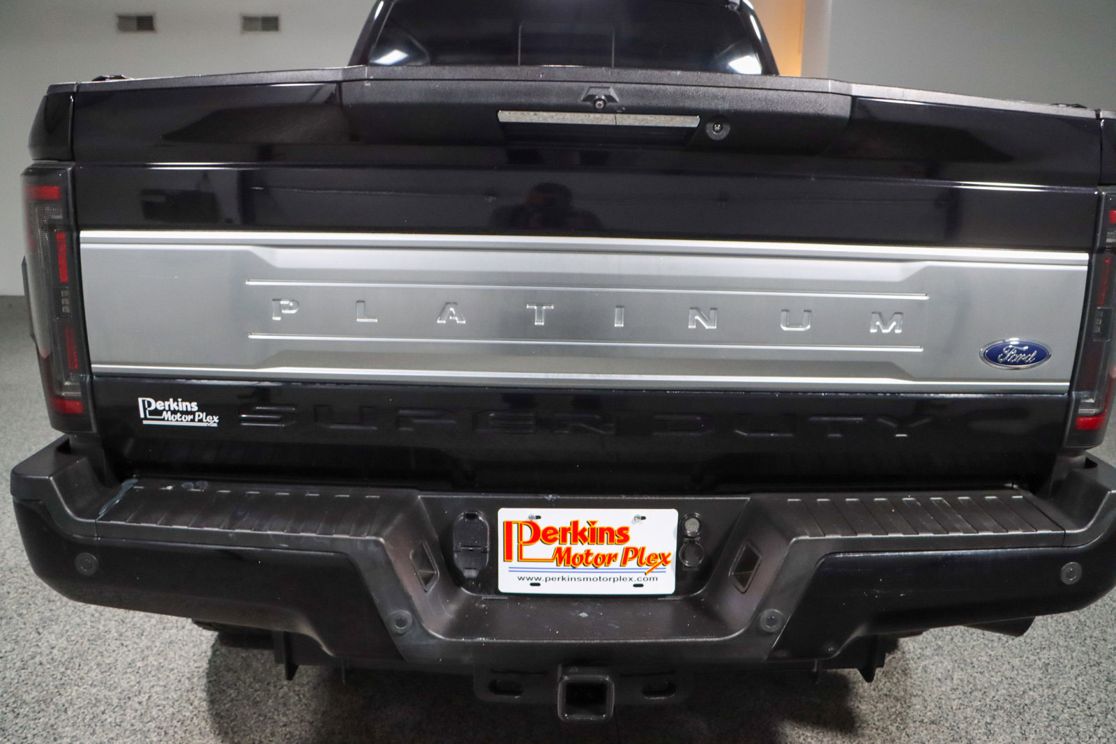 Used 2019 Ford F250 Platinum w/ Platinum Ultimate Package image 8
