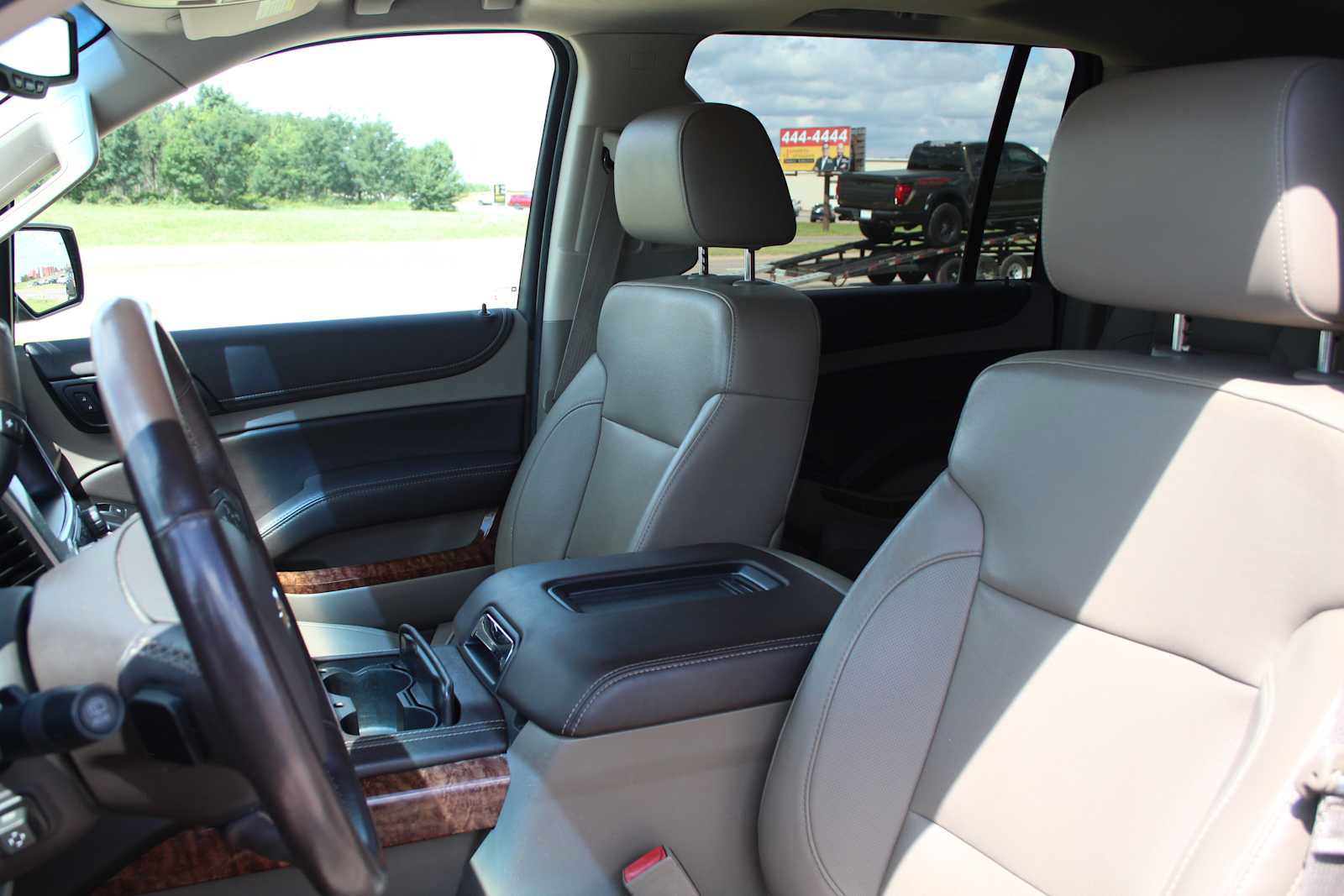 Used 2015 Chevrolet Suburban LTZ AWD/4WD image 25