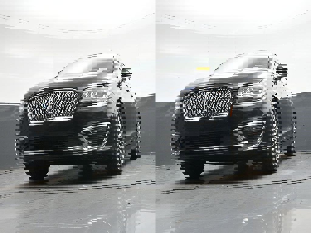 Used 2019 Lincoln MKZ Premiere FWD image 36