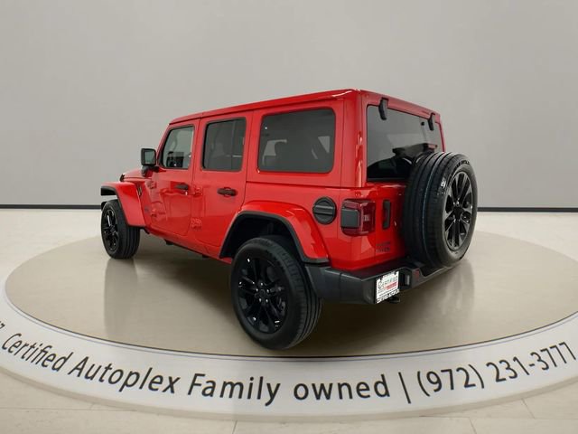 Used 2025 Jeep Wrangler Unlimited Sahara w/ Safety Group image 3