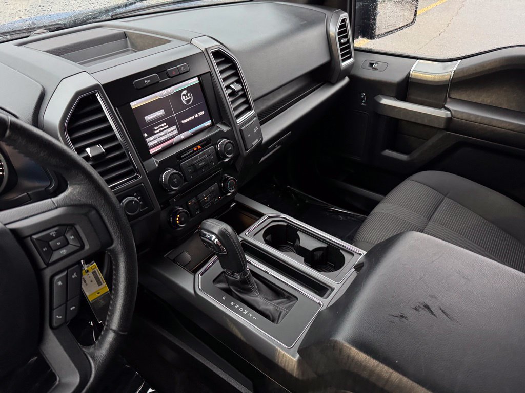 Used 2015 Ford F150 XLT w/ Equipment Group 302A Luxury AWD/4WD image 18