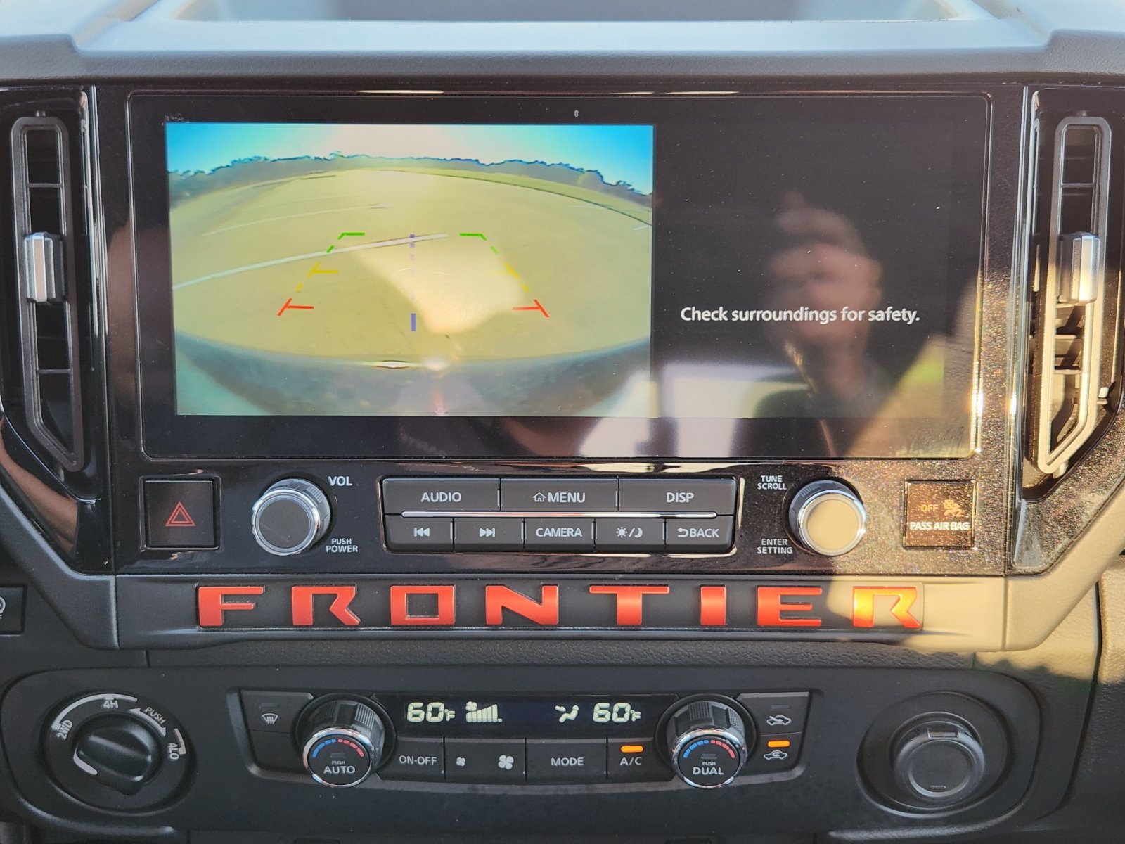 Used 2026 Nissan Frontier PRO-4X AWD/4WD image 23