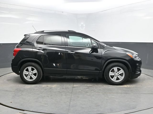 Used 2020 Chevrolet Trax LT w/ LT Convenience Package FWD image 8