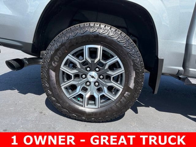 Used 2024 Chevrolet Colorado Z71 w/ Z71 Convenience Package 2 AWD/4WD image 7
