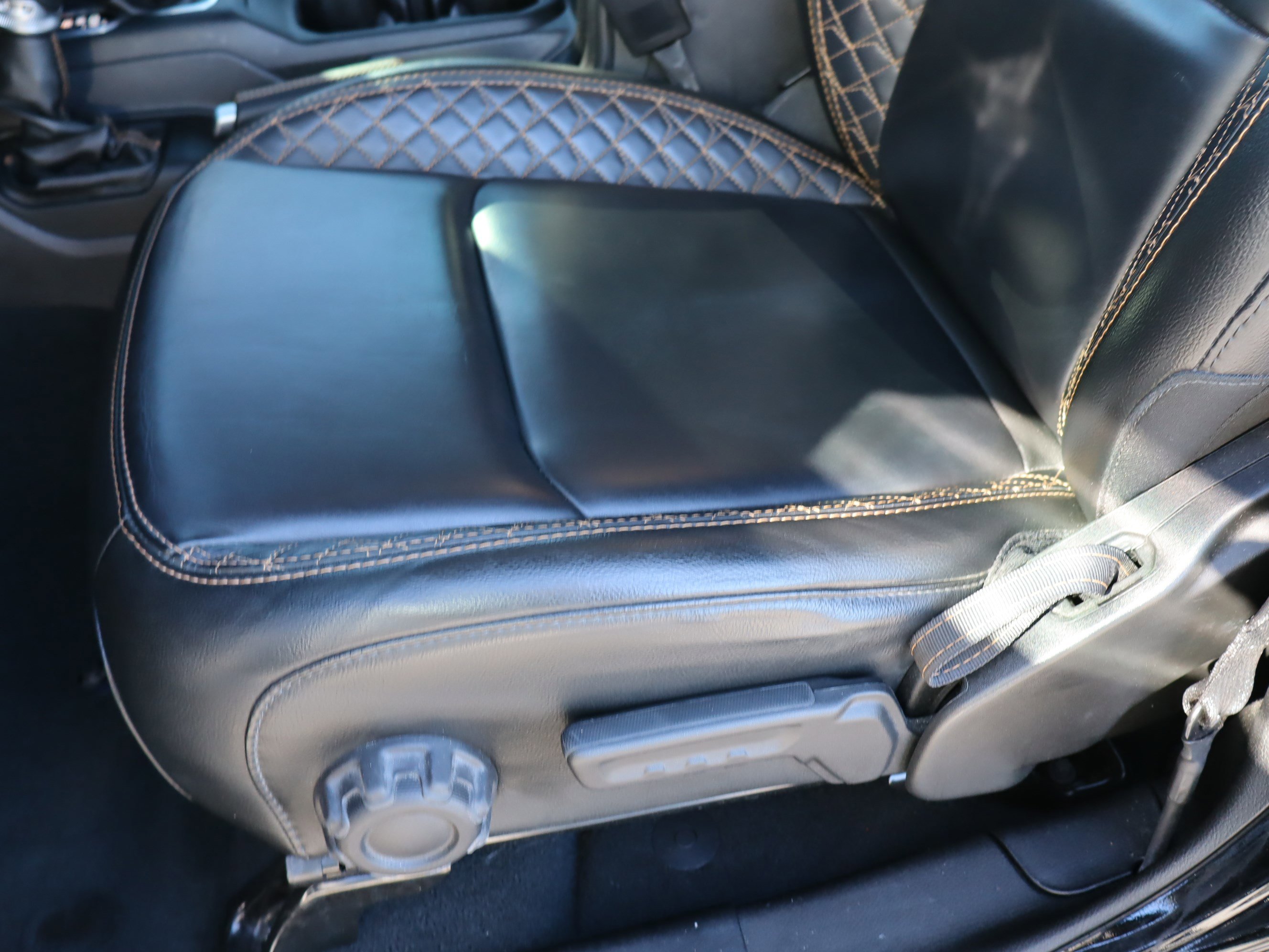 Used 2022 Jeep Gladiator Overland image 20