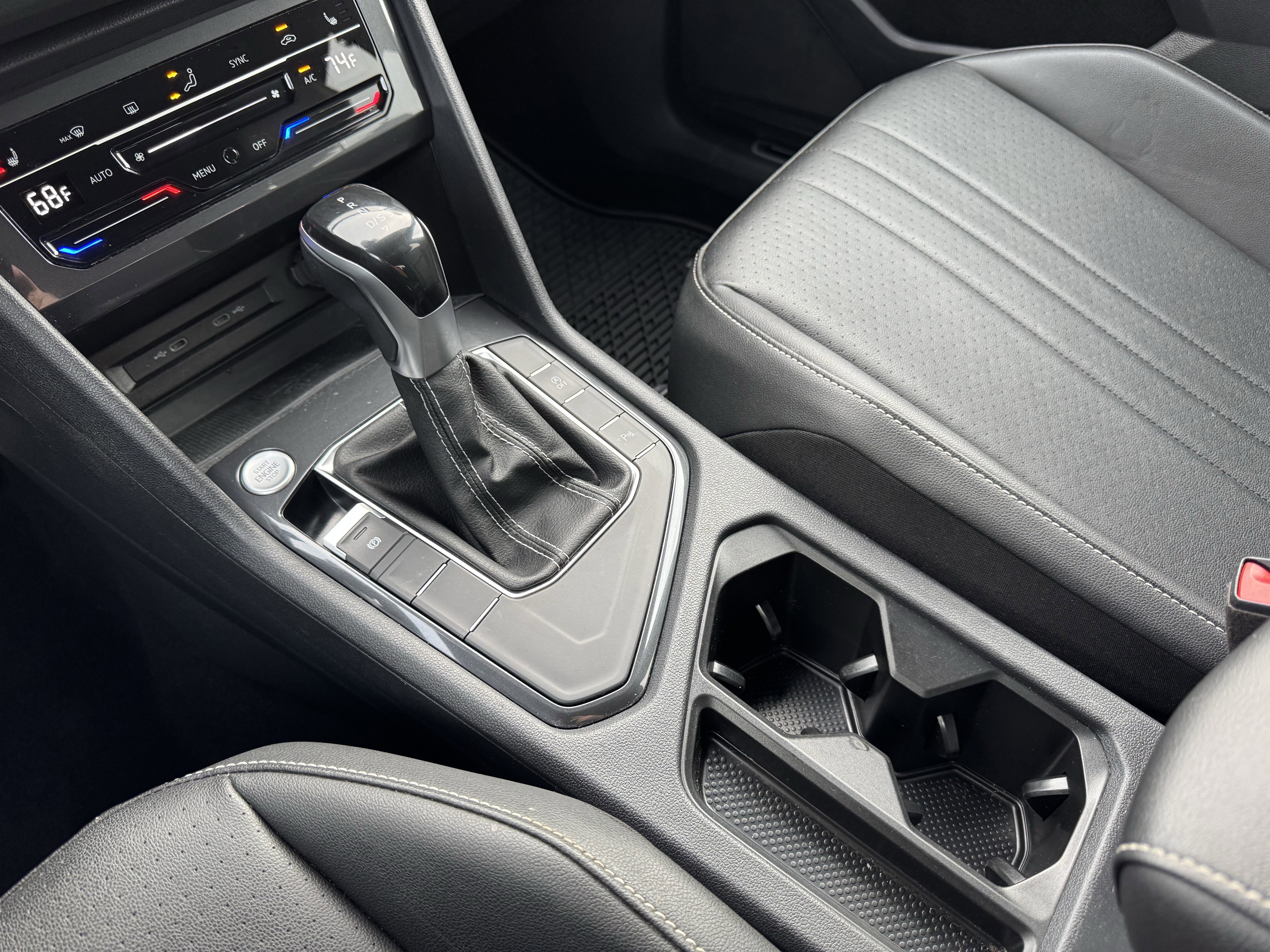 Certified 2023 Volkswagen Tiguan SE R-Line image 29