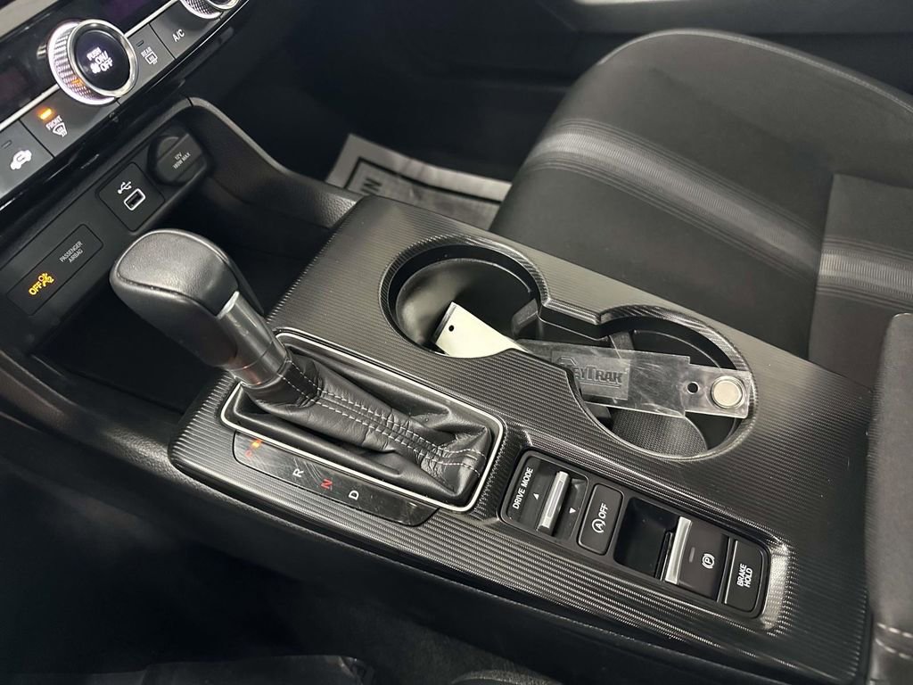 Used 2024 Honda Civic Sport image 28