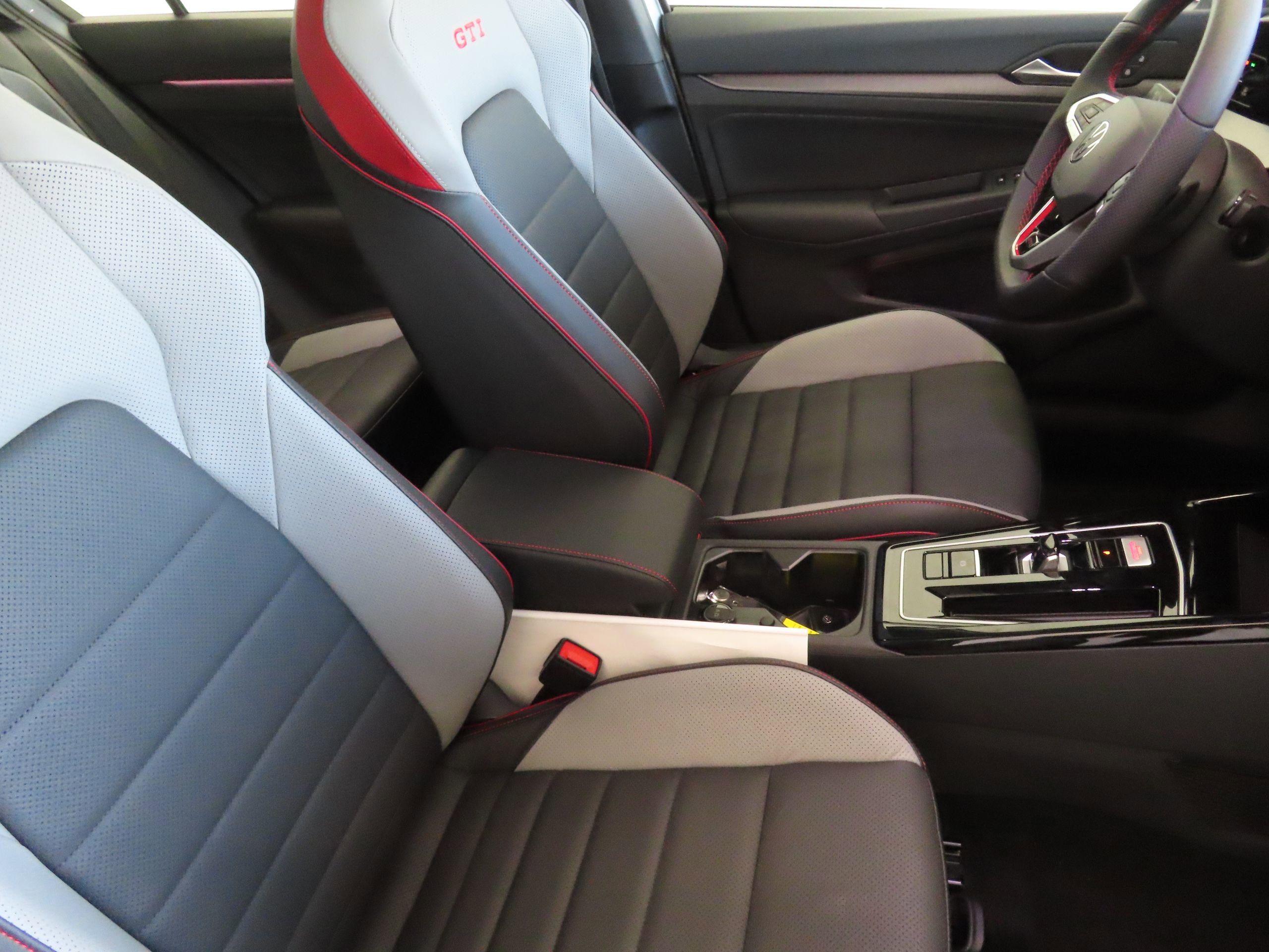 New 2026 Volkswagen GTI Autobahn image 28